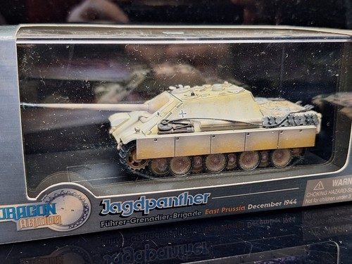 Metal fertigmodell dragon - fertigmodell,